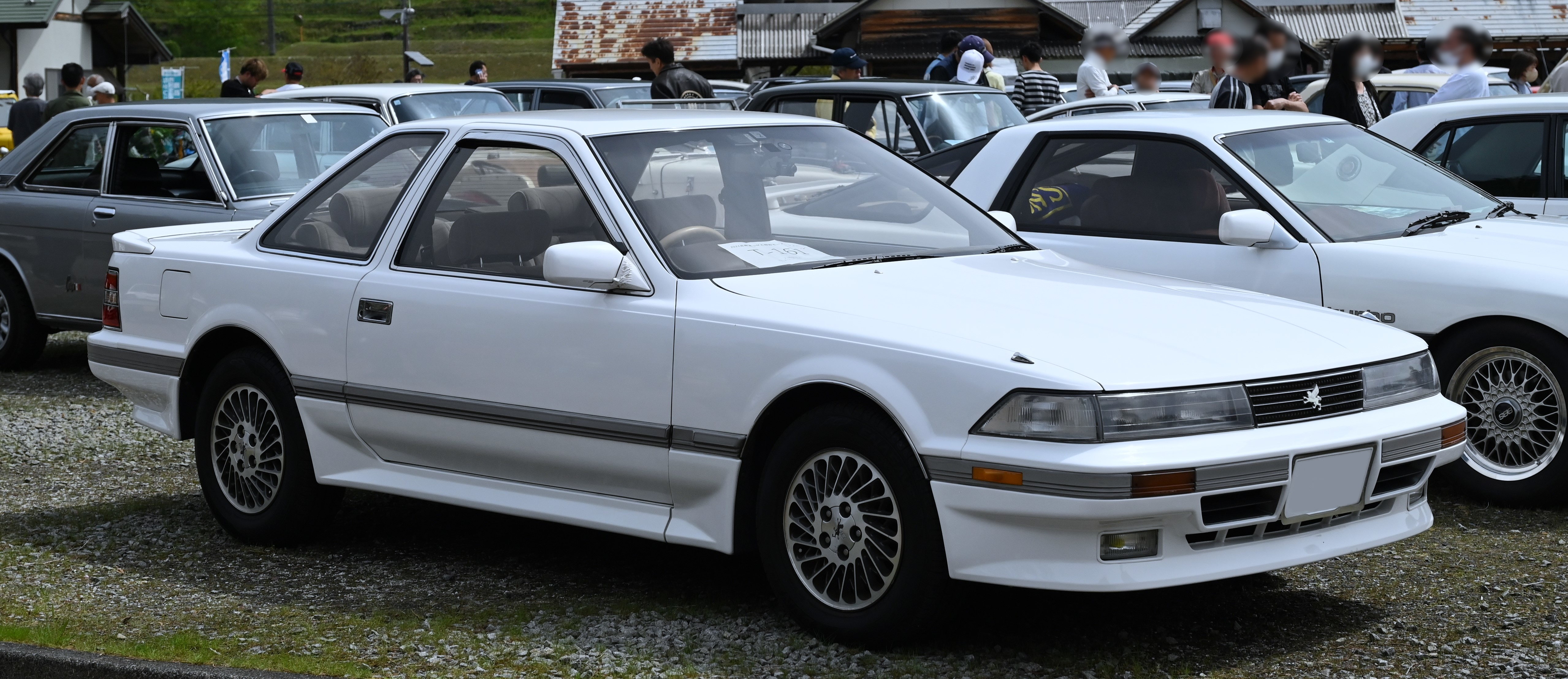 ４代目40ソアラ - 高級オープンカーの魅力