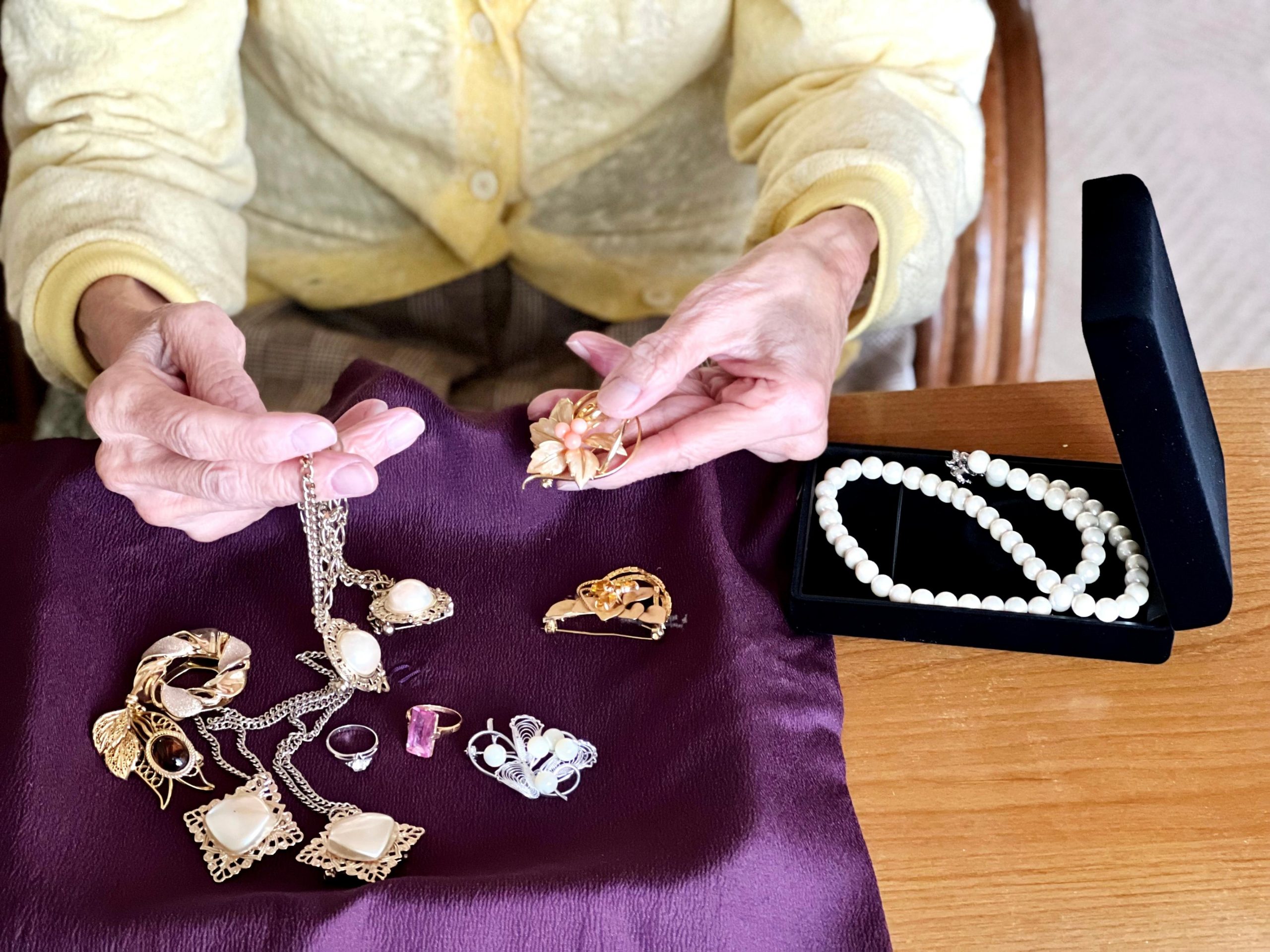 C120871 K18ネックレス 切子 ホールマーク750 18金 YG