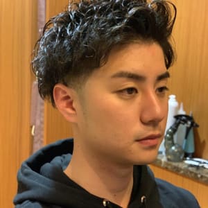 2025年秋冬 メンズの髪型、20代30代40代のヘアスタイル３２選☆PEEK-A-BOO 美容室 オフィシャルサイト