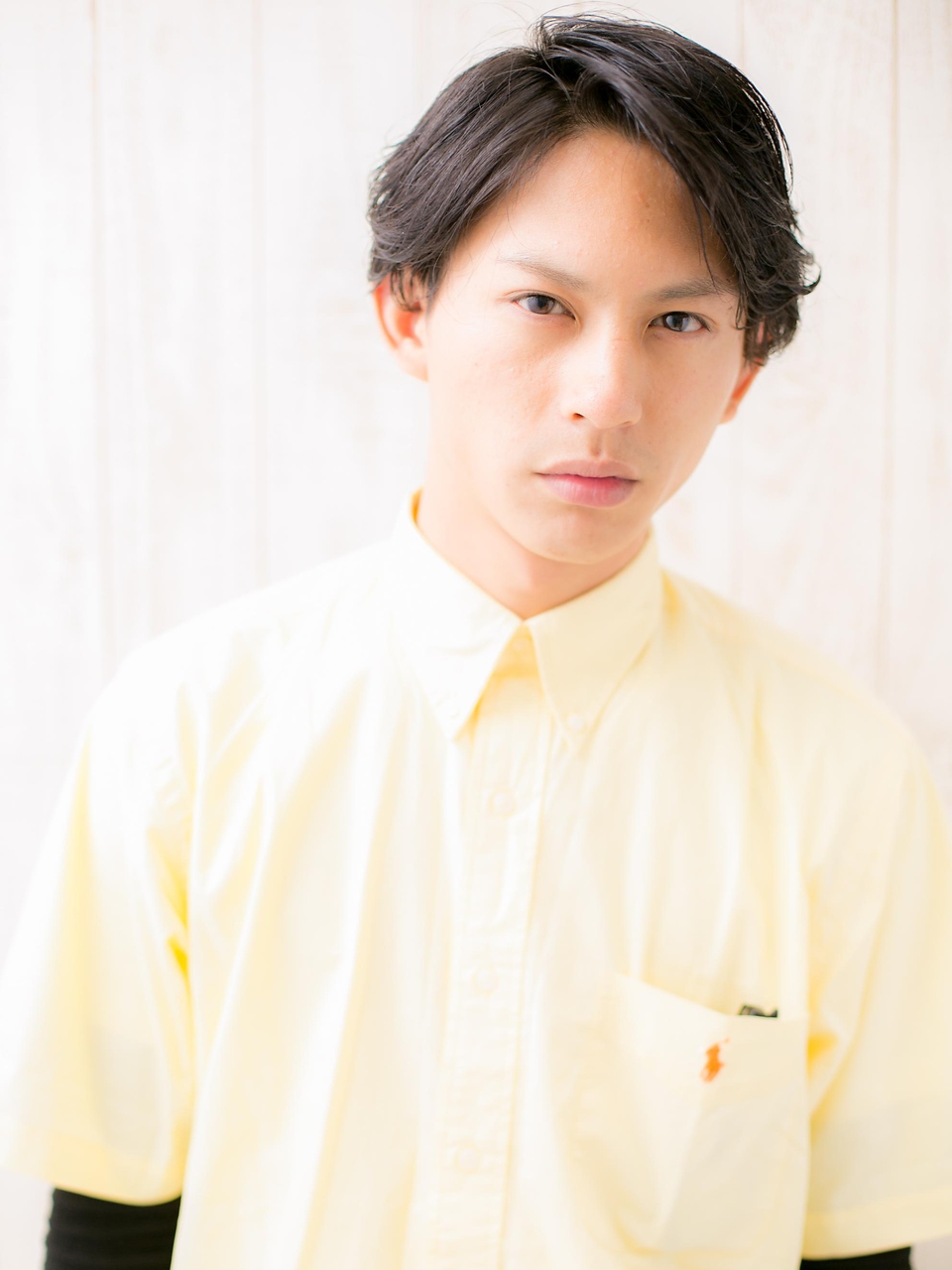 メンズ髪型パーマ 2023最新 簡単にセットが決まる！モテる流行のメンズパーマヘアカタログサンキュ