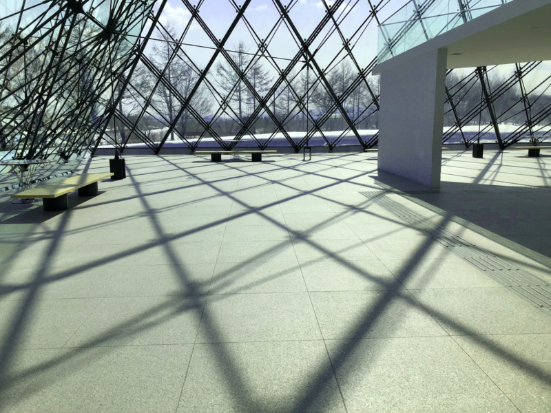 札幌市東区 モエレ沼公園 ガラスのピラミッド : リサイクルパソコンビーグル 代表ブログ