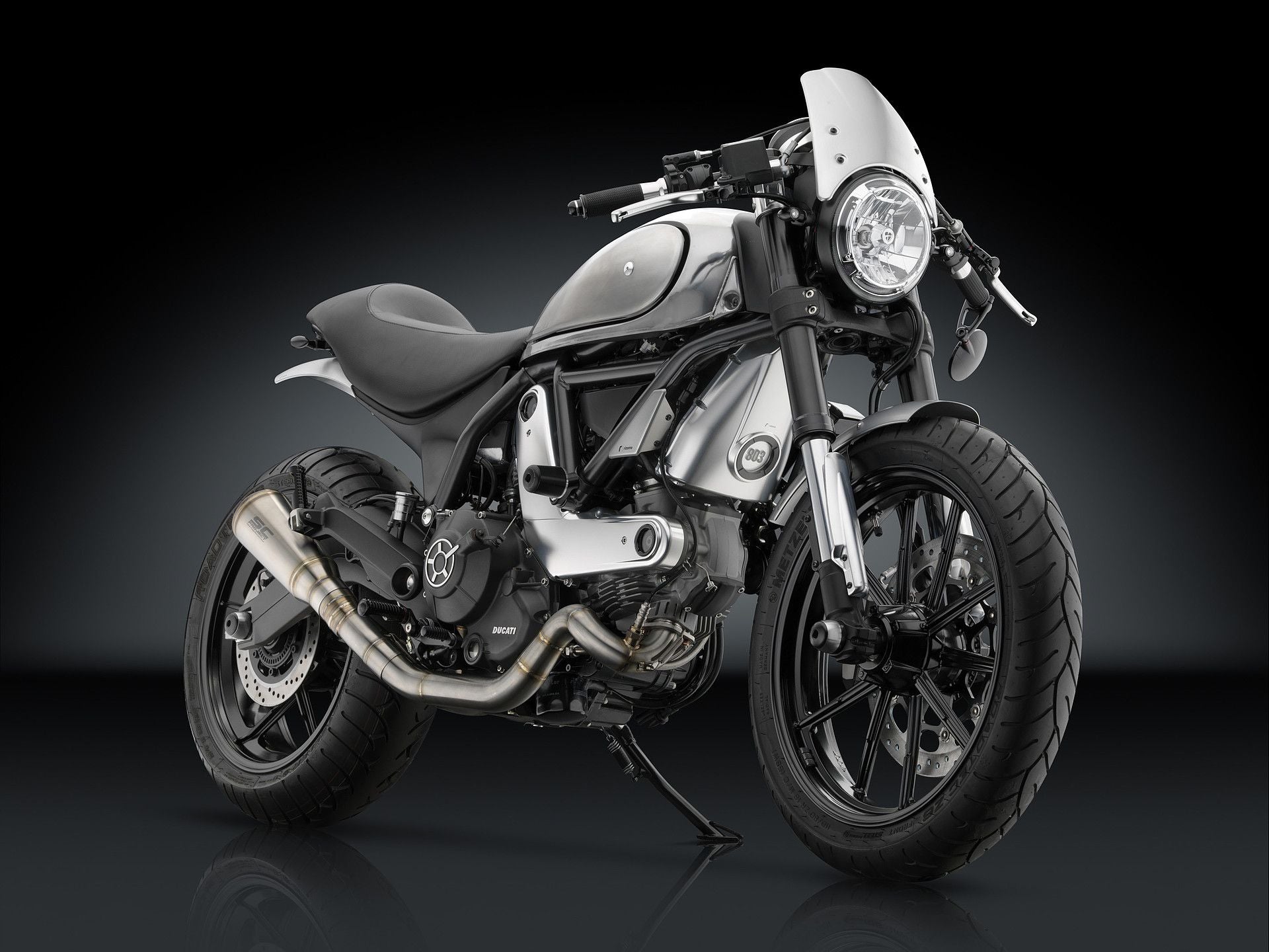 女性にも優しいイタリアンカフェレーサー!! ドゥカティ「Scrambler Cafe Racer スクランブラー カフェレーサー 」バイクのニュース