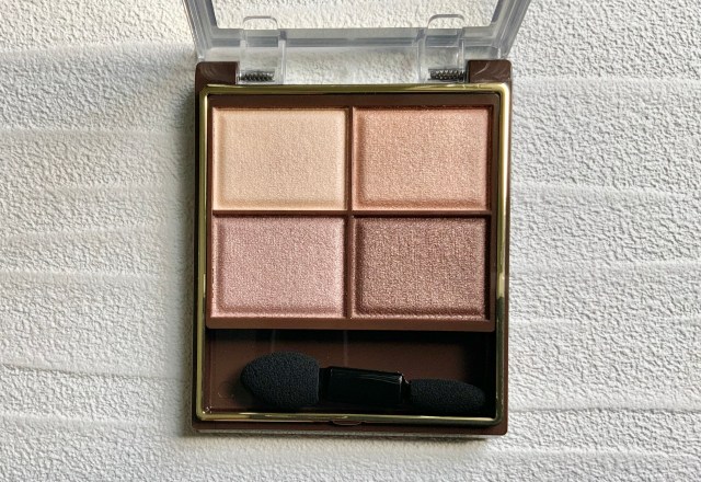 ブルベ 夏 アイ シャドウ エクセルTikTok