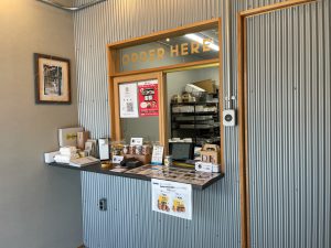 テイクアウト 小さい」イメージのデザイン事例 店舗デザイン.COM