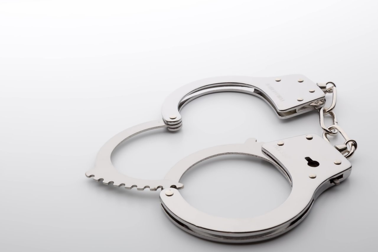 浮気調査におけるプライバシーの侵害や違法行為について総合探偵社トリプルエ