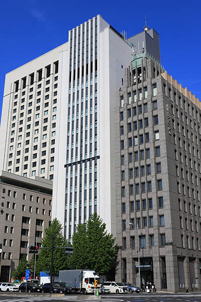 丸の内警察署東京駅前交番 から近くて安い駐車場特Pとくぴー