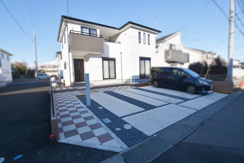 外構アプローチの鉄則は 安全第一デザイン二の次長さは最短 ！素材別の特徴と予算も解説庭ファン