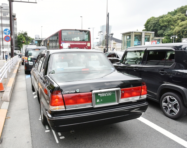 自動運転時代のタクシー運転手あんしんネット求人の魅力とは