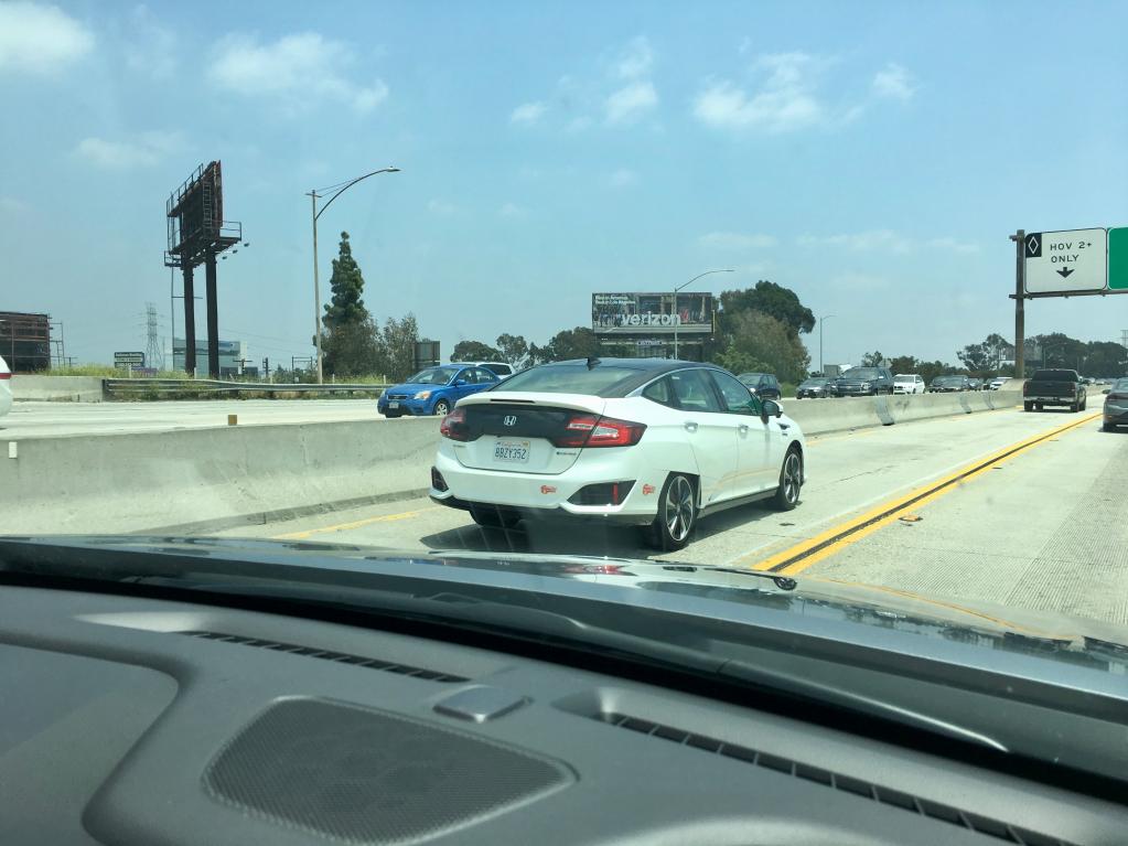 神奈川県大黒ふ頭のカープール 10022002008 の写真・イラスト素材アマナイメージズ