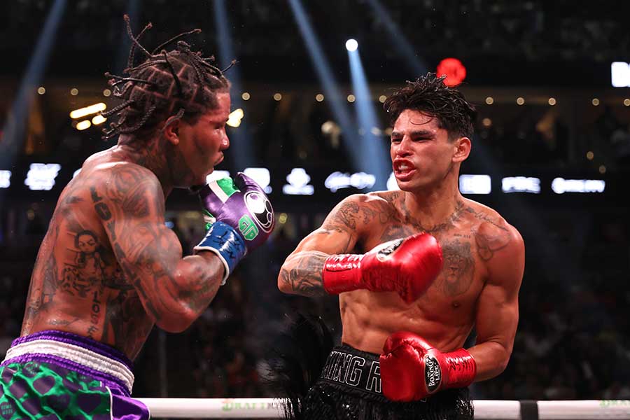 ボクシング ジャーボンテ・デービスも人の子。苦闘の末に７年ぶりにＫＯを取り逃がすBBMスポーツベースボール・マガジン社