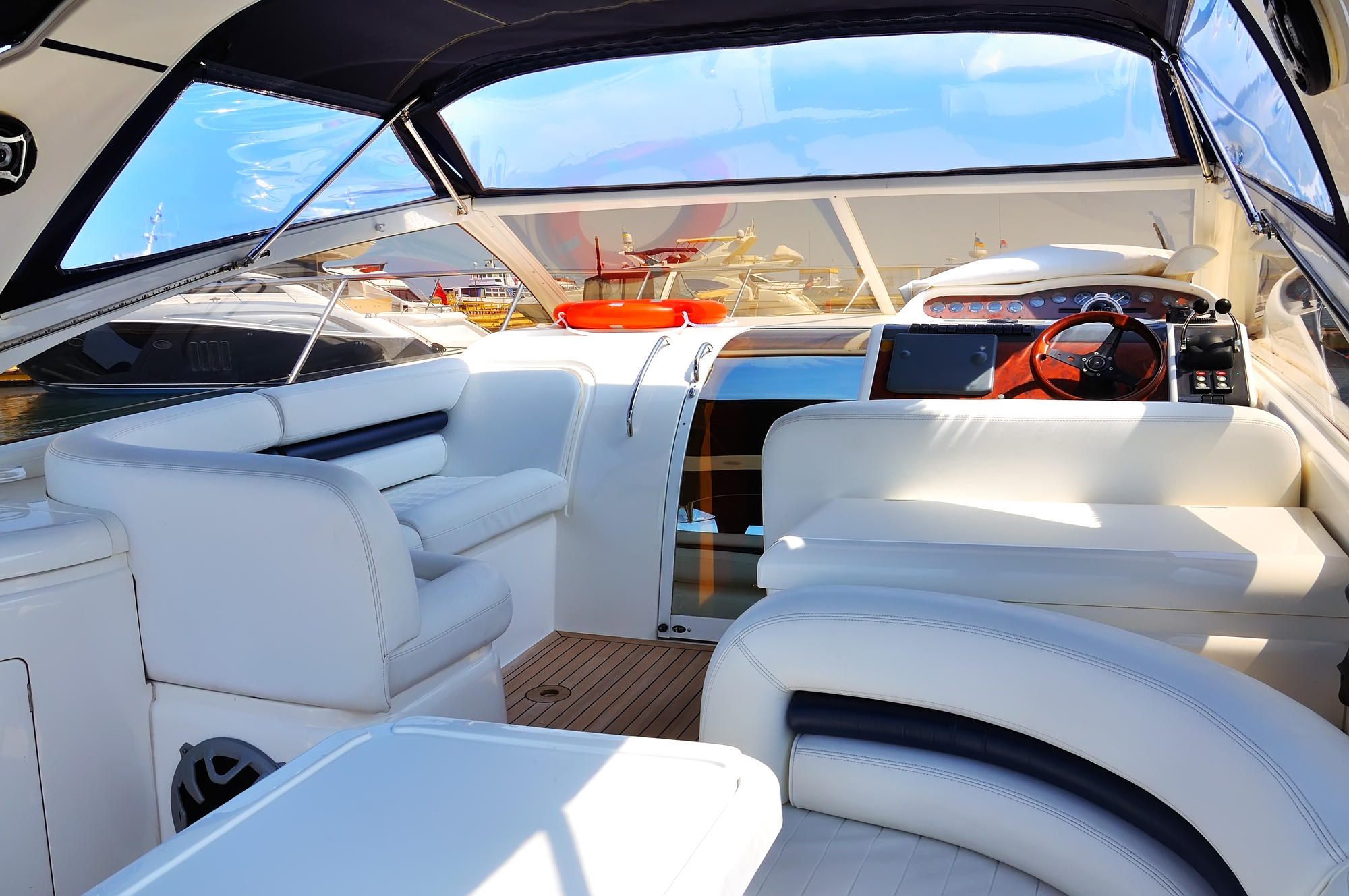 Sunseeker Predator80 精密級豪華クルーザー : 模型帆船ショップ・シンチャオ - 通販 - Yahoo!ショッピング
