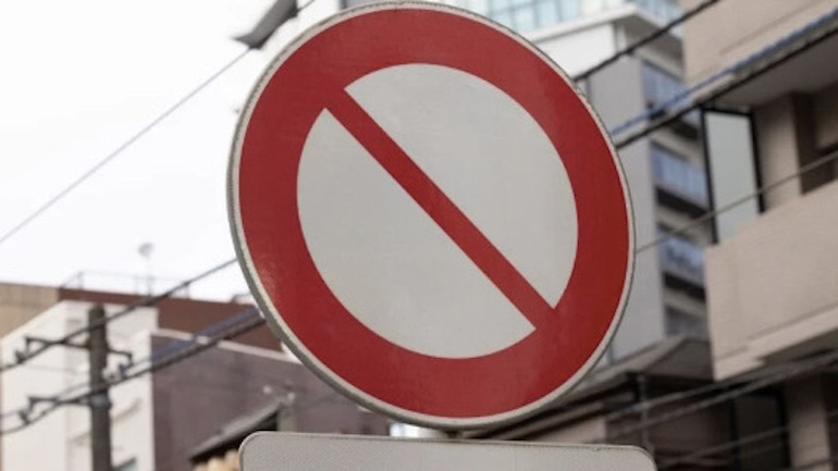 あなたは全部わかる！？意外と知らない道路標識と間違いやすい標識について教えて！おとなの自動車保険