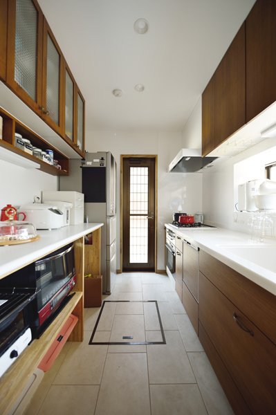 カフェ、雑貨屋、ベーカリー、アトリエ 。自分らしい小商いをかなえる、店舗併SuMiKa建築家・工務店との家づくりを無料でサポート