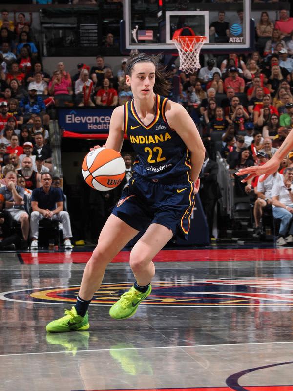 WNBAスターのキャメロン・ブリンクは76,000ドルの給料に感謝：「このお金を当然のことだとは思っていません」 : r wnba