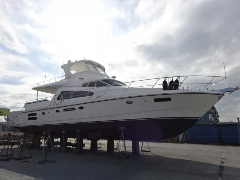 MOTOR YACHT＆FLYBRIDGE PRINCESS 56ボート、ヨット、クルーザーの新艇・中古艇販売RECリライアンスマリン