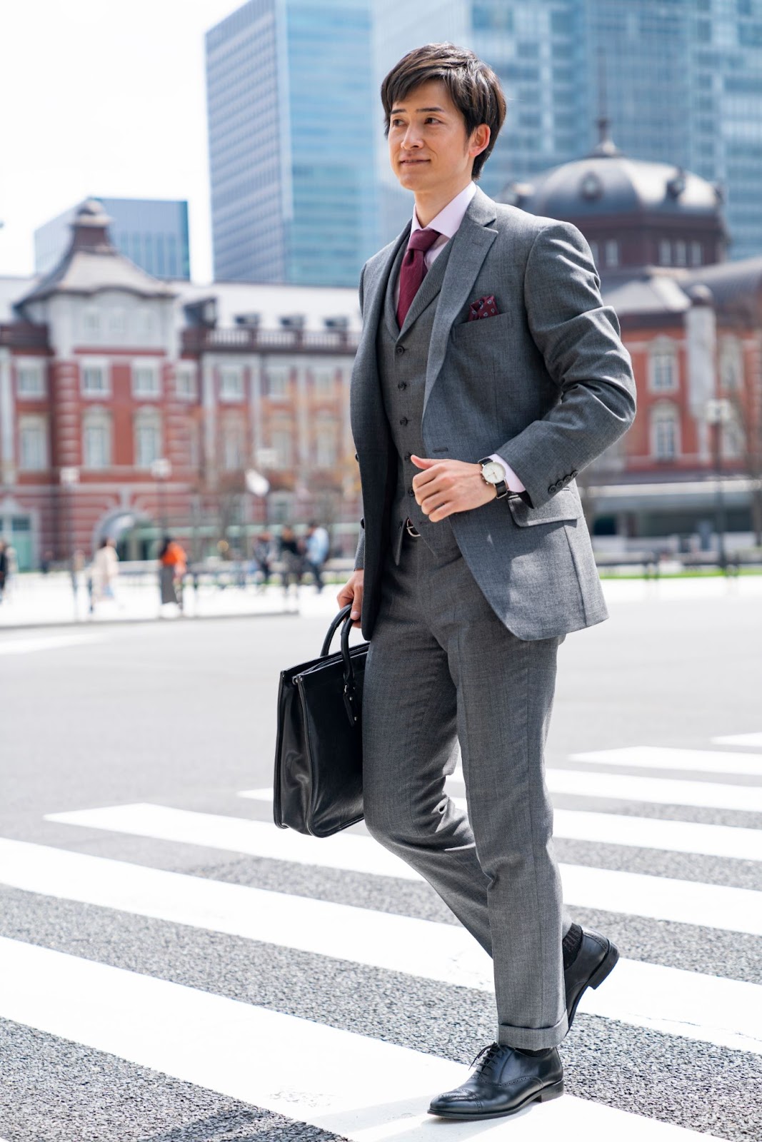 ビジネススーツを着たイケメン男性イラスト - No: 25798801無料イラスト・フリー素材なら「イラストAC」