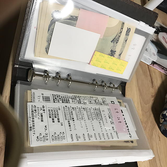 袋分け家計簿の家計管理は100均のスライダー付きバッグがおすすめ！見える化できて便利！- サトコト