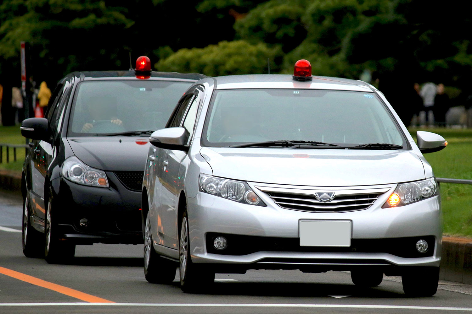 覆面パトカーの見分け方クラウン以外の“意外な車種”と、速度違反以外で狙われる「検挙ポイント」とは 画像ギャラリー No.18初心者必見 編集部が語る自動車購入ノウハウ MOTA