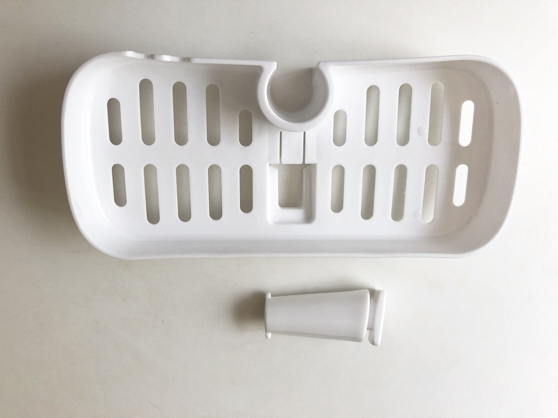 ダイソーのシャワーホルダーがお値段以上！使用感に「コスパよすぎ」 - macaroni