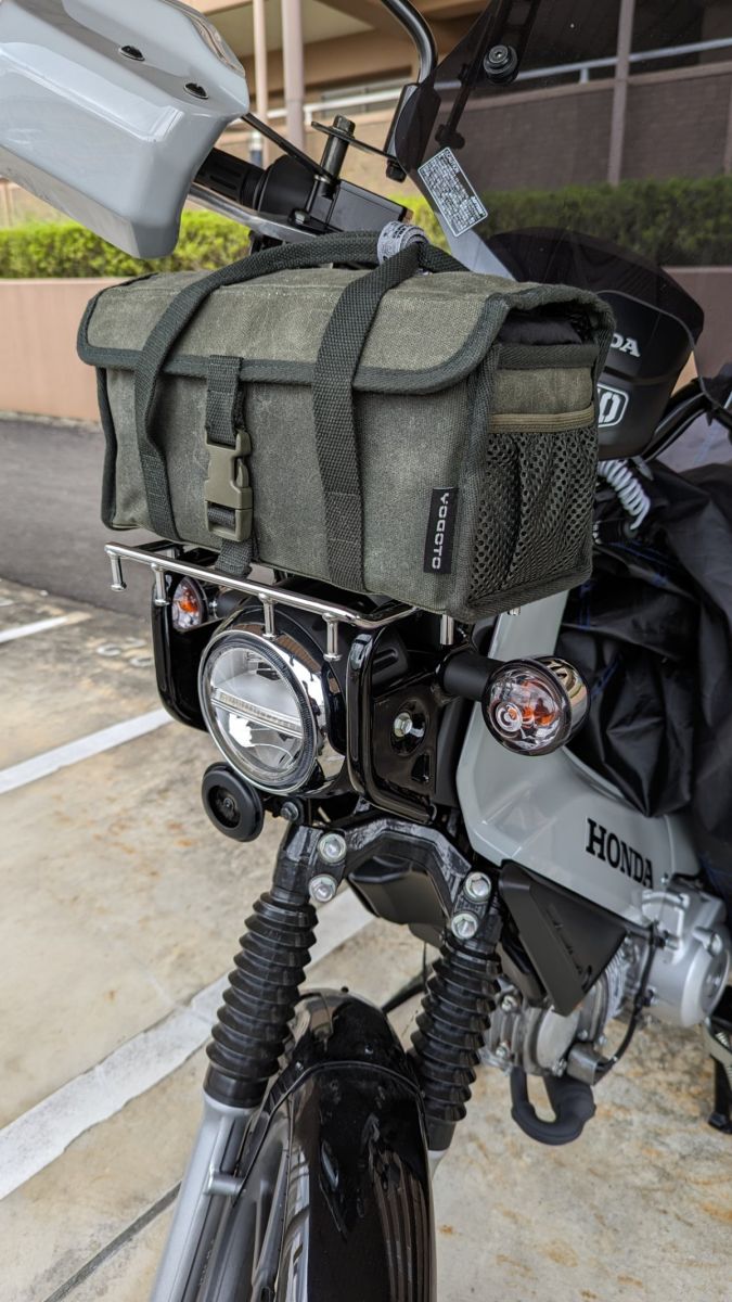 AMBOOT ツールバック 赤 ペットとお出掛けできるホンダCT125ハンターカブ！ バッグやボックスは「かわいすぎず、かっこよすぎない」がコンセプトモーターサイクルショー2024Motor-Fan BIKES モーターファンバイクス