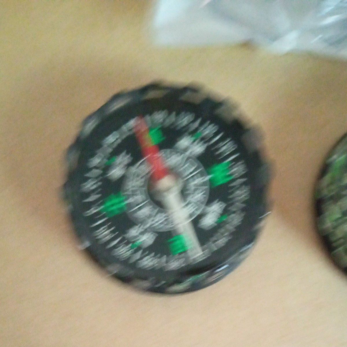 100円ショップ 温度計＆方位磁石 のパーツレビューアドレスV125G いまらんみんカラ