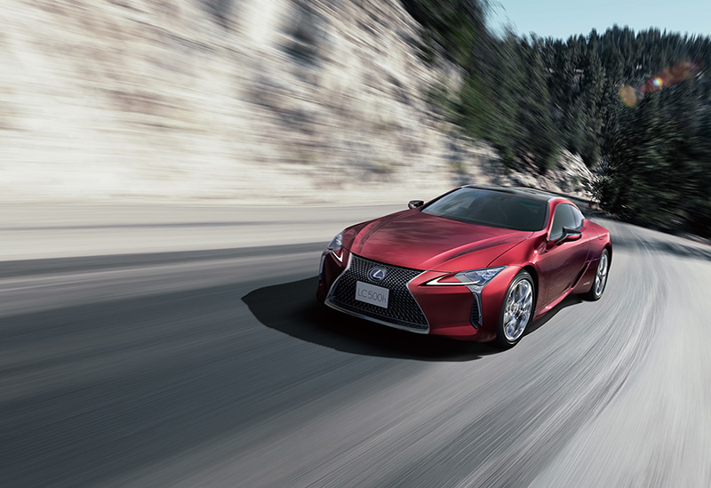 家族構成・人数にあわせたファミリーカーの選び方 レクサスでおすすめの車種