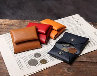 lemma レンマ のマリスコ財布レビュー！人気の二つ折り財布を徹底解説 - CUSTOM FASHIONMAGAZINE カスタムファッションマガジン