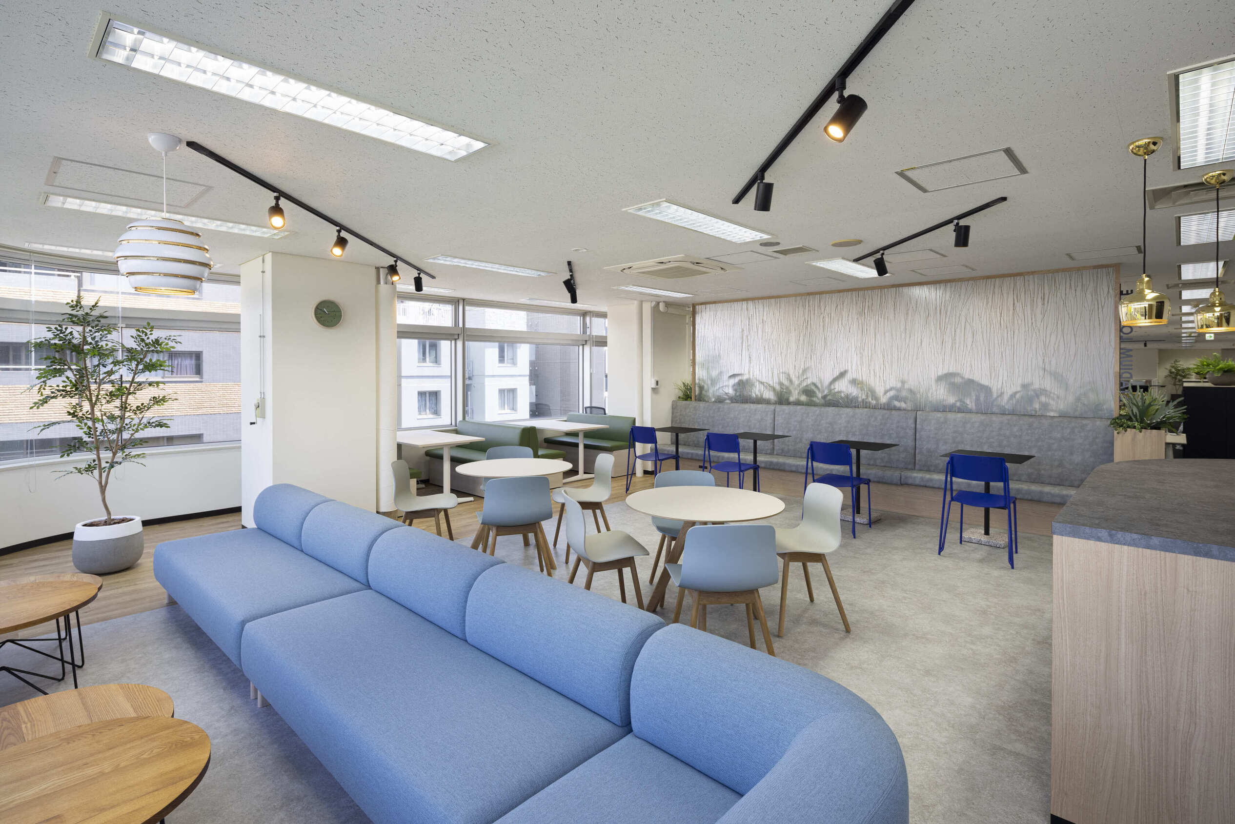 リフレッシュルームとは？その効果やオフィスにおける導入事例を紹介酸素カプセルの解説コラム