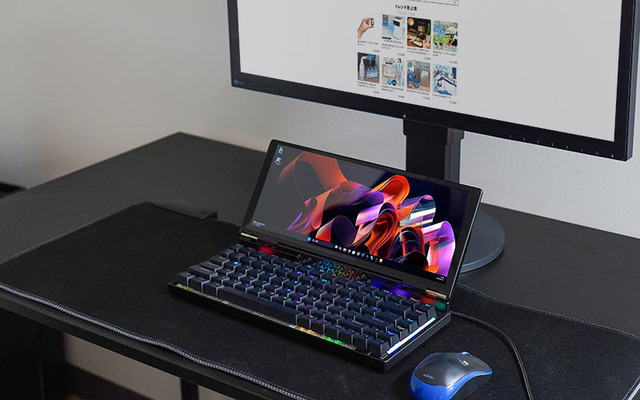 狭い部屋に合うモニター台の選び方とモダンな活用法