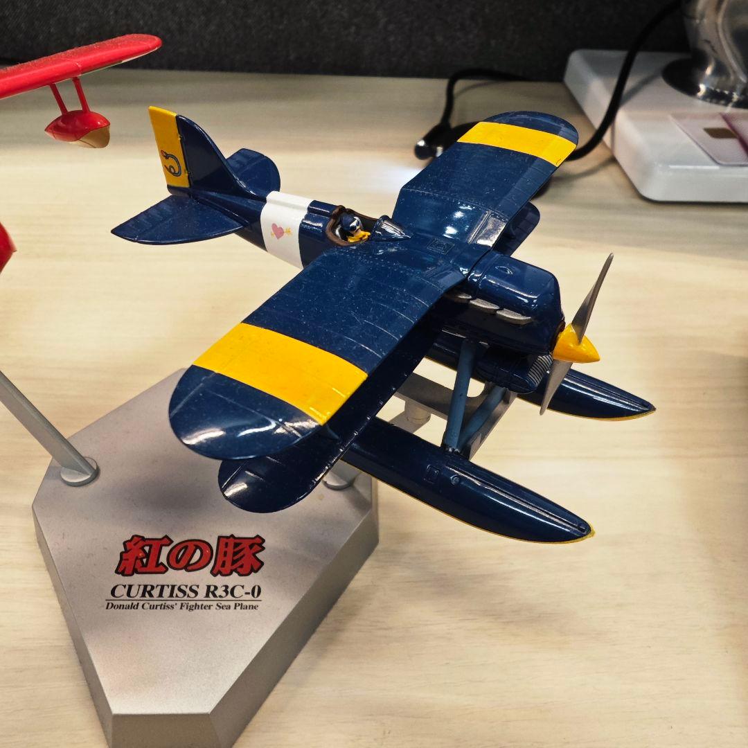 Amazon.co.jp: 紅の豚 飛行艇コレクション マグネット カーチス ジブリ : ホーム＆キッチン