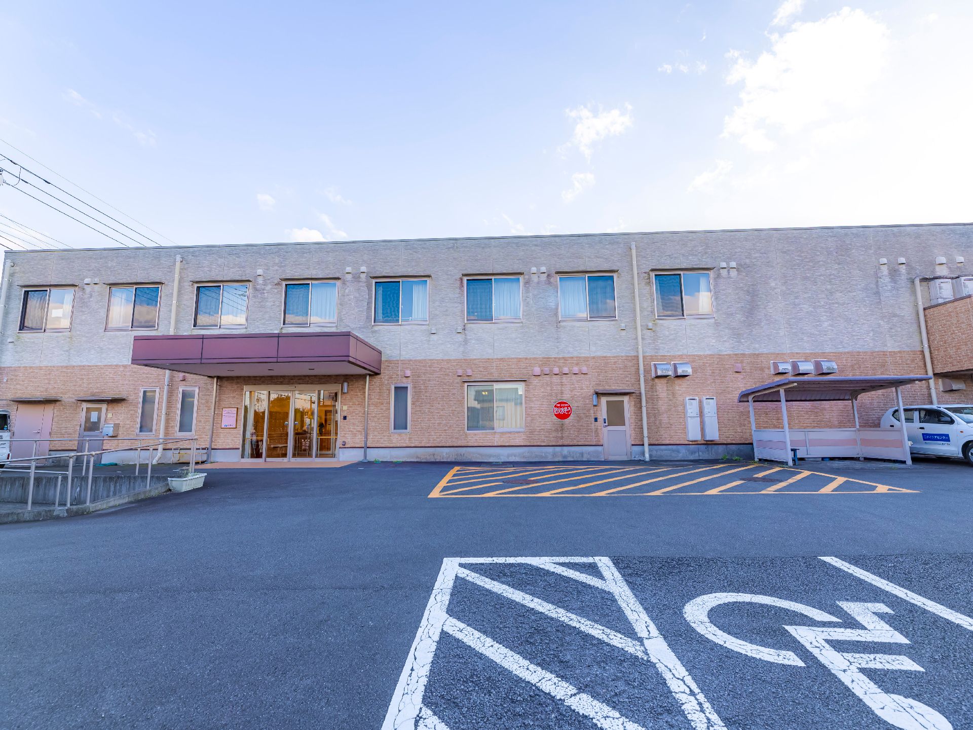 東神奈川駅西口駐輪場詳細Charinavi72 チャリナビ72駐輪場検索・予約サイト