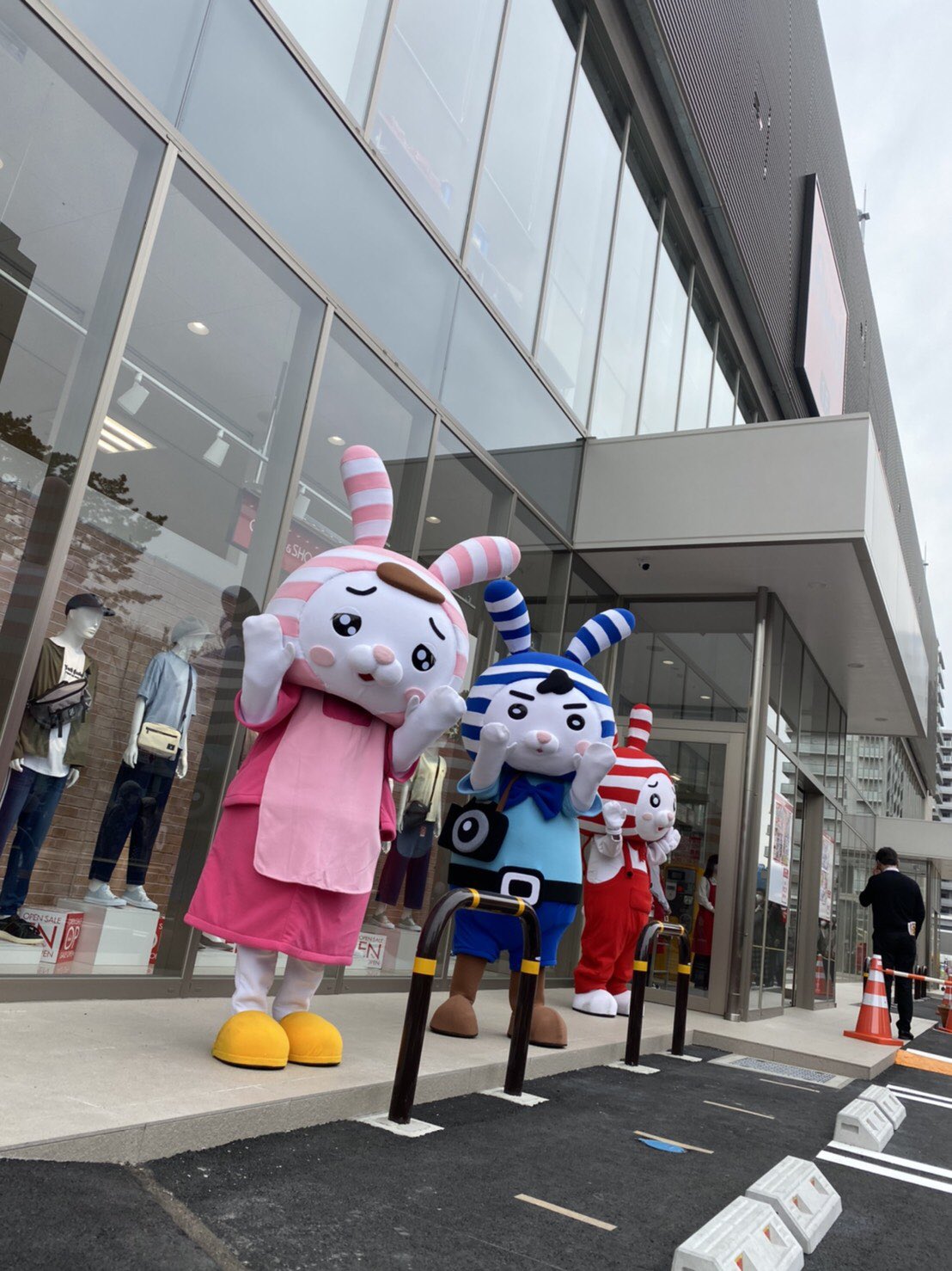 ファッションセンターしまむらさいたま新都心店 ホームメイト