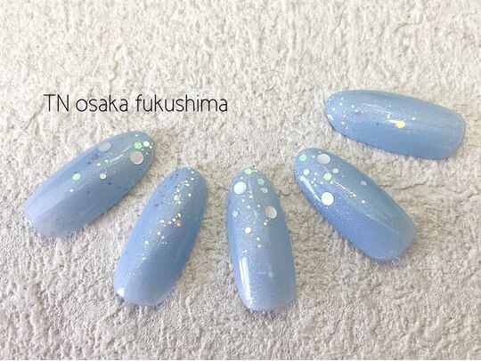 オフィスでもOKな寒色くすみカラーネイル6選。大人可愛いが叶う♡4MEEE