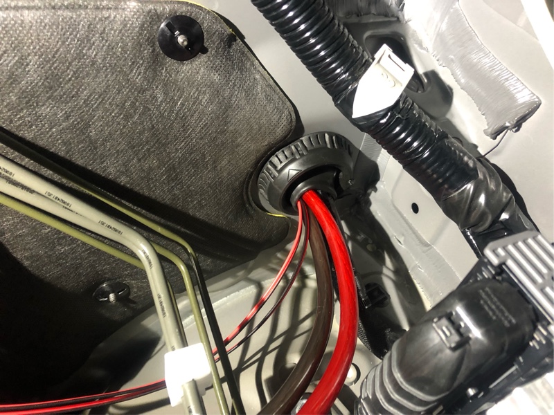 Amazon2921日本製ジムニー JB64 JB74 JC74 エンジンルーム 電源取り出し ハーネス 分岐 カプラーオン カスタムパーツ オプション ケーブル 配線 コネクタコネクター車＆バイク