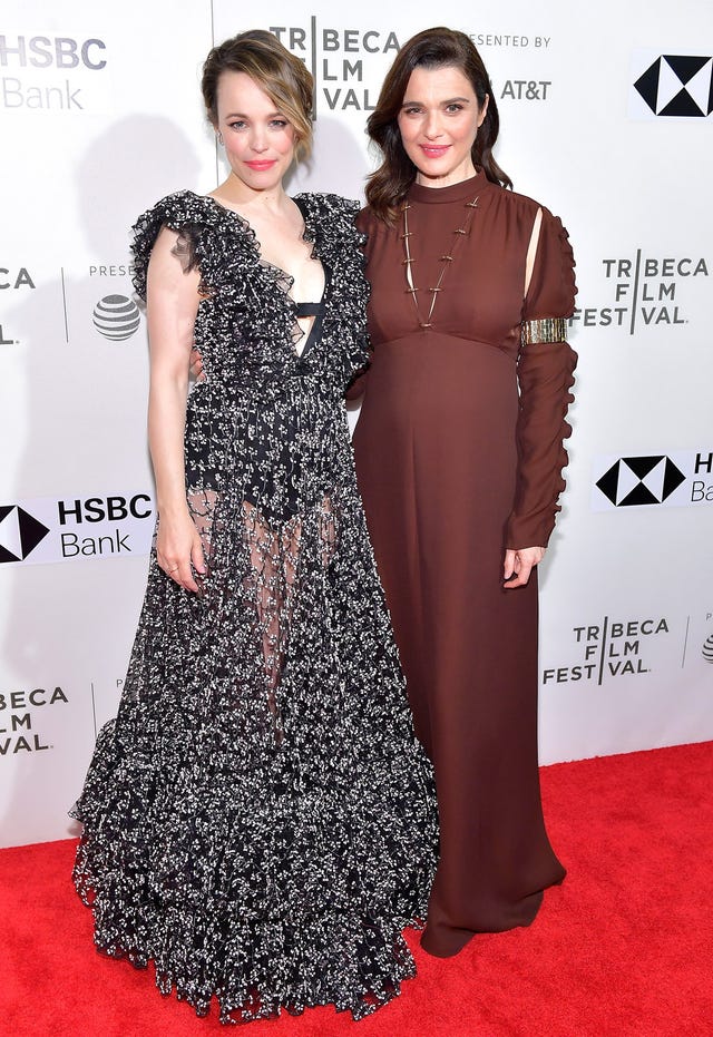 ズーイー・デシャネル、恋人と別れて新たな恋？cinemacafe.net