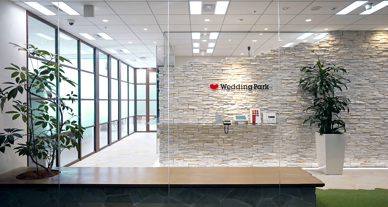 デザインの力を全員が信じる組織で、事業成長をリードする。ウエディングパーク流デザイナーの働き方 - ReDesigner Magazine