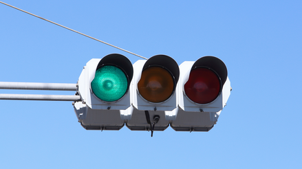 LED式のフラット型車両用信号機01 赤信号 の写真素材72980333- PIXTA