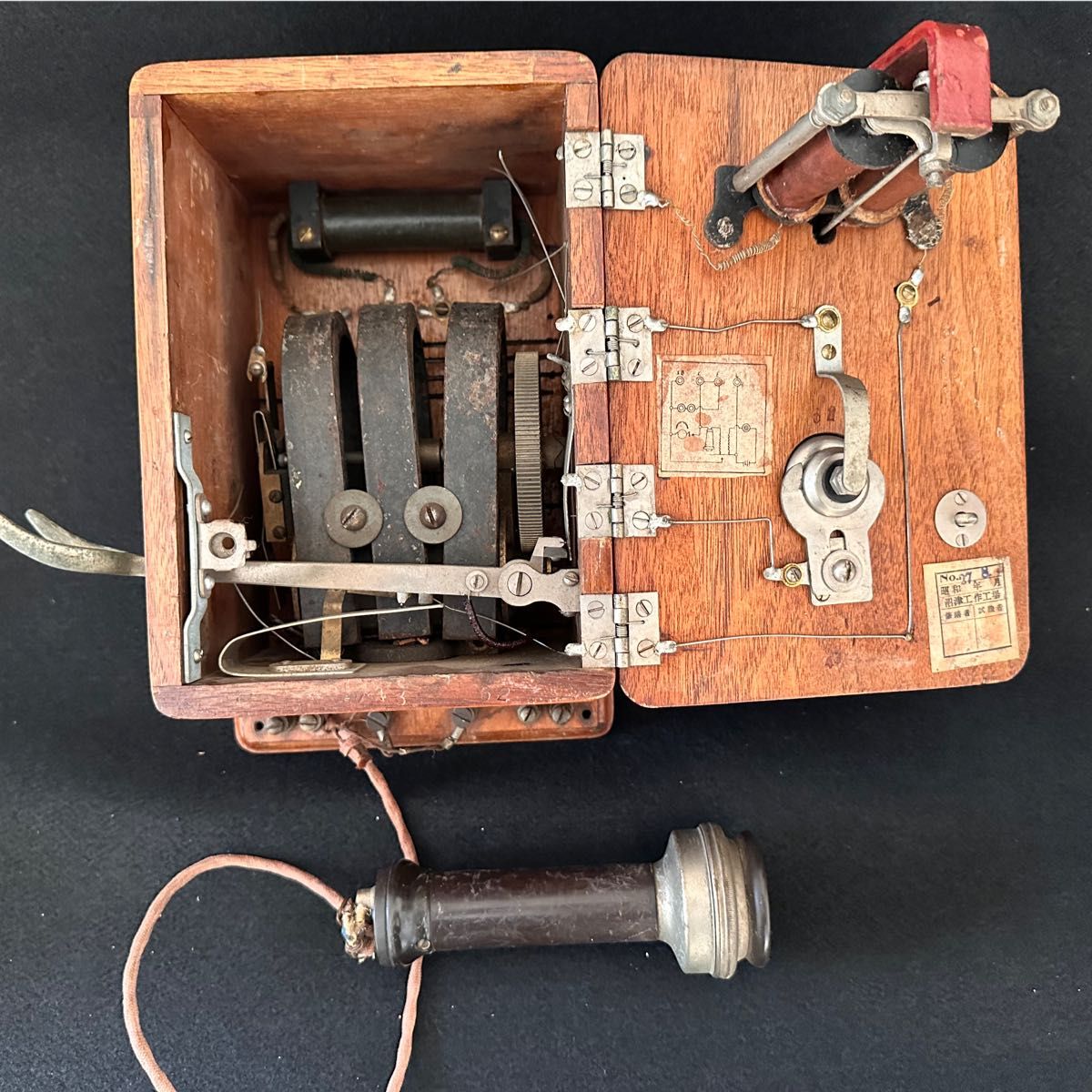 写真で見る＞総務省 東海総合通信局、10月23日 水 に名古屋駅の「ナナちゃん人形のデンパ君」前で電波適正利用推進活動を実施 - hamlife.jp