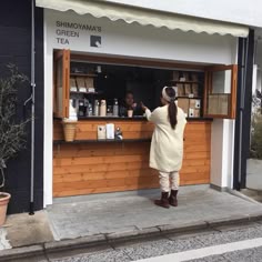 狭小店舗でも手を抜かない！テイクアウト専門店の店舗デザインのコツを解説します名古屋の店舗デザイン設計事務所株式会社TO