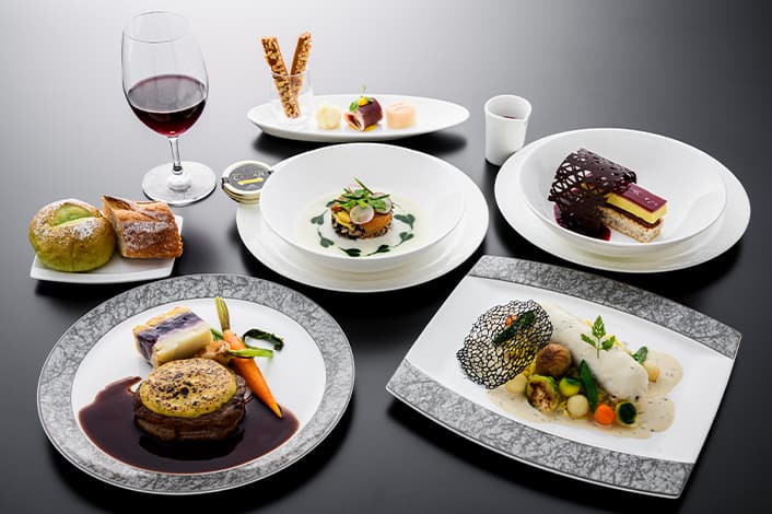 飛行機の国際線アップグレードの方法とは。お得なのか？？徹底解説する。すけすけのマイル乞食