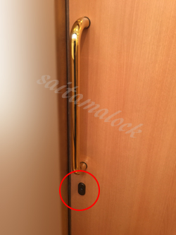 恐怖 トイレの鍵が勝手に