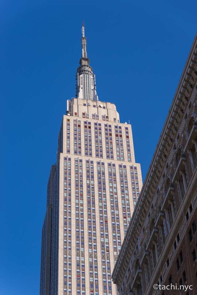 NYの名所、クライスラービル売却へ 米メディア報道 - 日本経済新聞