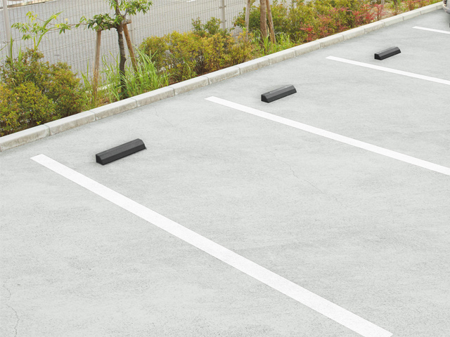 パーキングブロック設置方法3アスファルト舗装サイコン工業