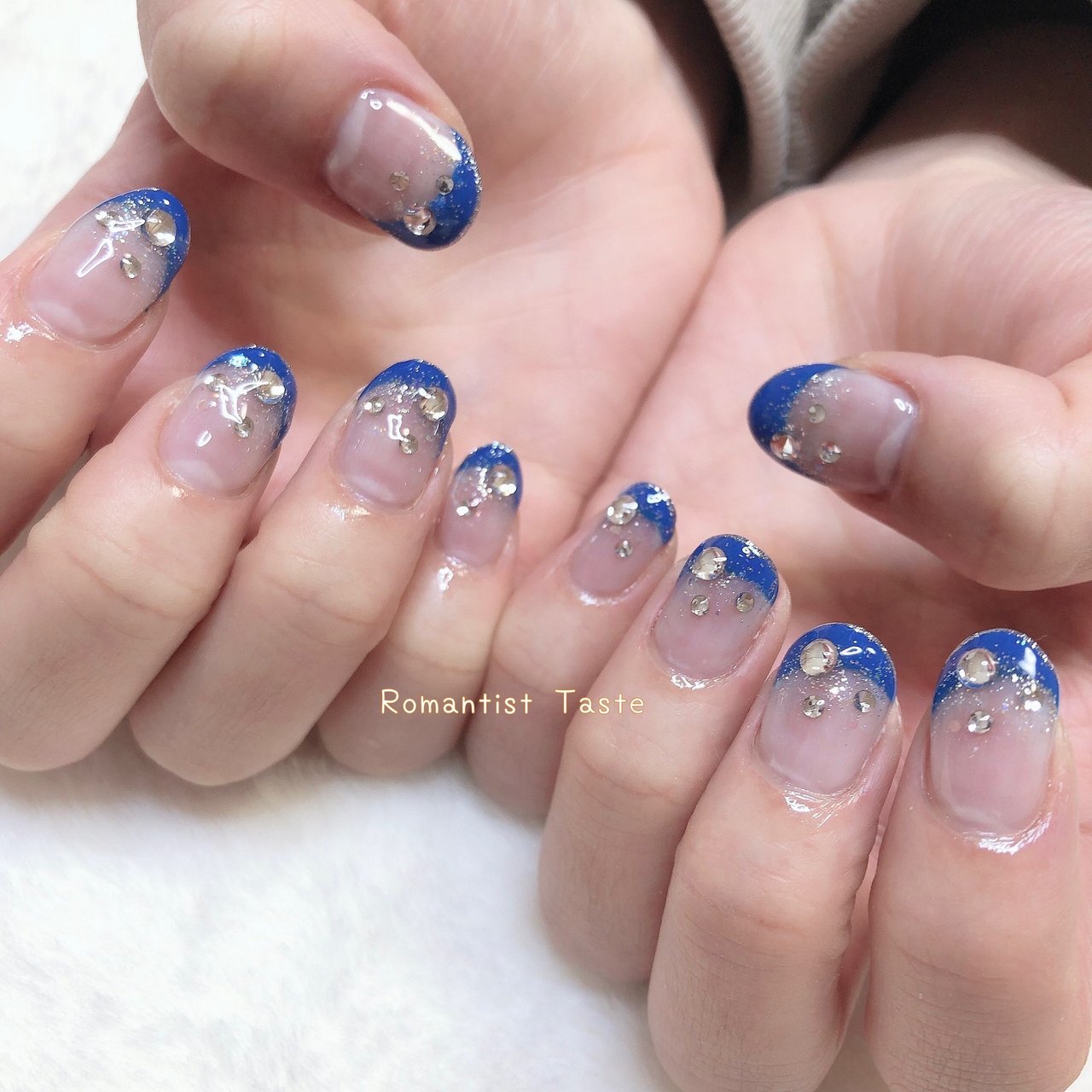 シンプルネイルシェルネイル夏ネイルオフィスネイル ⁡ ・ ・ 大村 紬華のネイルデザイン 20220809213743 ミニモ