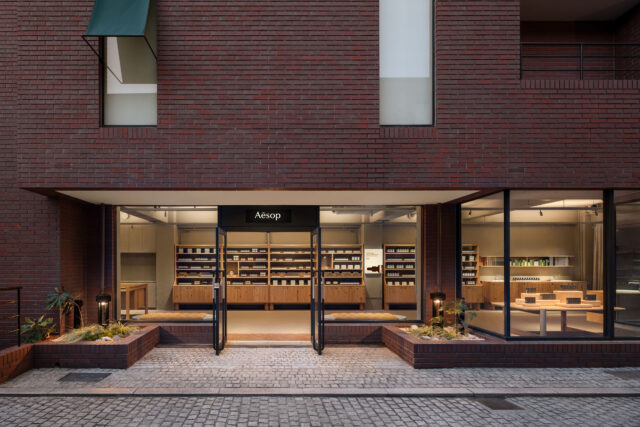 Aēsop タカシマヤゲートタワーモール店 -トラフ建築設計事務所愛知名古屋市中村区建築architecture商店イソップタカシマヤゲートタワーモール店AēsopTAKASHIMAYAGATETOWERMALLAēsopトラフ建築設計事務所鈴野浩一禿真哉建築探訪建築巡り
