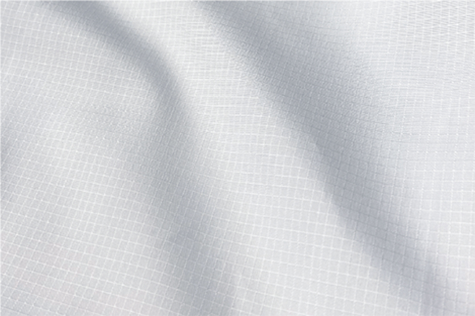 50d 100% ポリエステル防水PTFE透湿膜ポリリップストップ無地織物生地 テント用衣類バッグ - 中国 ポリエステルファブリック、ナイロンファブリック、ドビーファブリック、リサイクルファブリック、ガーメントファブリック、繊維、防水ファブリック、ソフトシェル