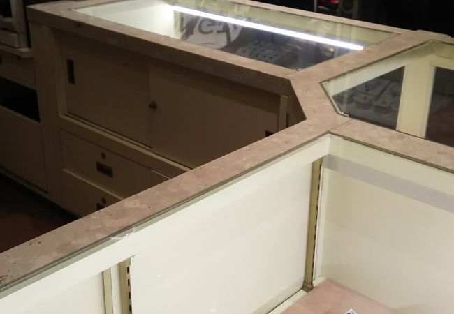 ランド ハリントンズ・ジュエリー＆ウォッチを攻略！アクセサリー、時計、お財布のショップ