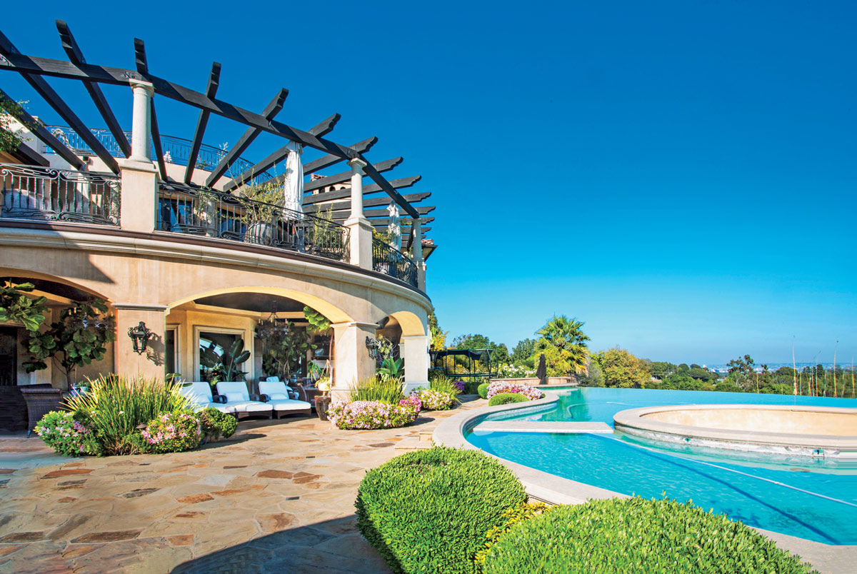 約10億円で売り出し中！ アメリカの高級住宅街に建つ、フランク・ロイド・ライトの邸宅をのぞいてみたBusiness Insider Japan