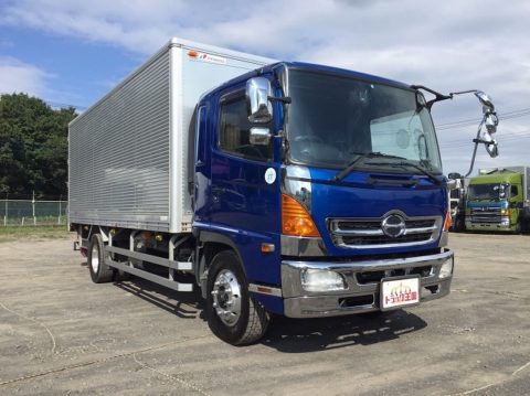 8トントラックとは？サイズ・積載量・総重量・免許・価格・レンタル新古車専科