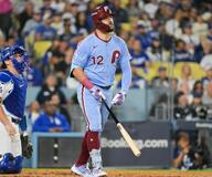 ＭＬＢ＝ブルワーズ球宴捕手コントレラス、骨折抱えながらプレー継続へロイタ